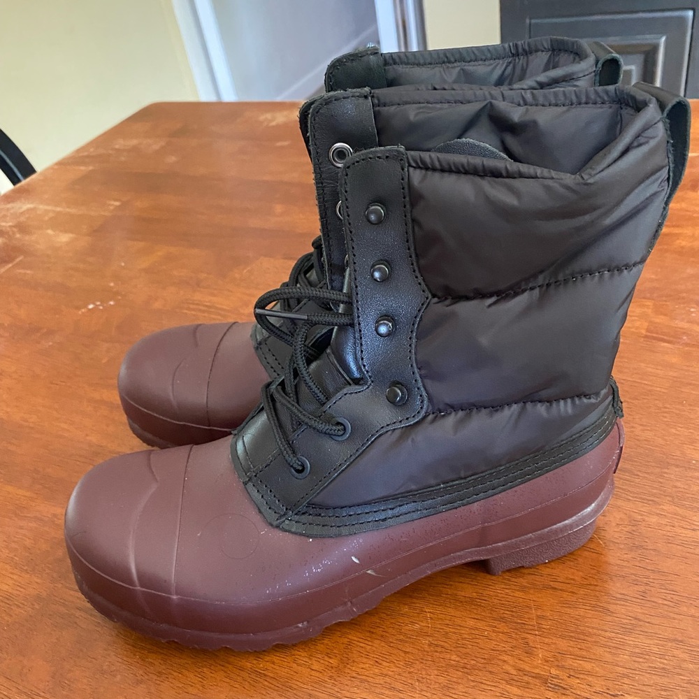Hunter lace up boots rubber waterproof winter insulated